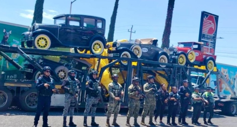 ROBAN Y RECUPERAN NODRIZA CON VEHÍCULOS DE COLECCIÓN EN PUEBLA