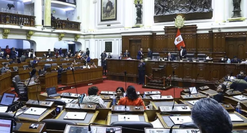  PERÚ DECLARA PERSONA NON GRATA A SHEINBAUM Y ESCALA SU CONFLICTO CON MÉXICO