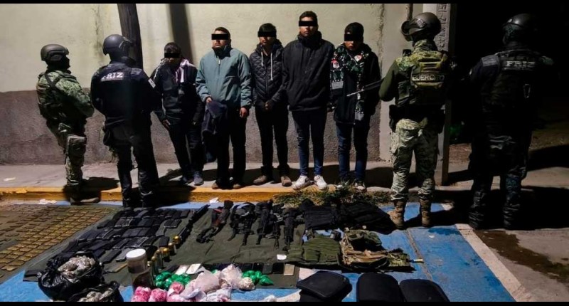 CAPTURAN A 5 PERSONAS CON MÁS DE MIL CARTUCHOS, ARMAS, GRANADAS Y CASI 640 MIL PESOS TRAS CATEO EN ZACATECAS