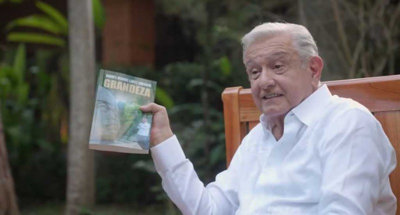 AMLO REAPARECE PARA PRESENTAR SU NUEVO LIBRO `GRANDEZA´