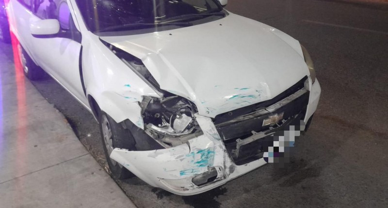 SONIA SE PASÓ EL ALTO Y CHOCÓ CON JUAN EN EL CRUCE DE CONVENCIÓN CON NACOZARI NORTE EN AGUASCALIENTES