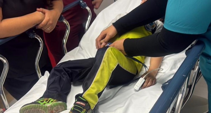 NIÑO SE GOLPEA LA CABEZA EN BRINCOLÍN DEL KÍNDER Y AUTORIDADES DEMORAN EN INFORMAR A SU MADRE