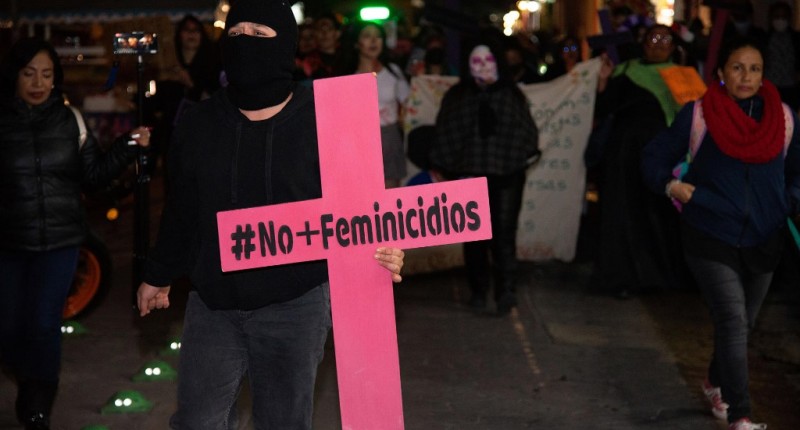 SHEINBAUM ANUNCIA INICIATIVA PARA HOMOLOGAR INVESTIGACIÓN DE FEMINICIDIOS EN MÉXICO