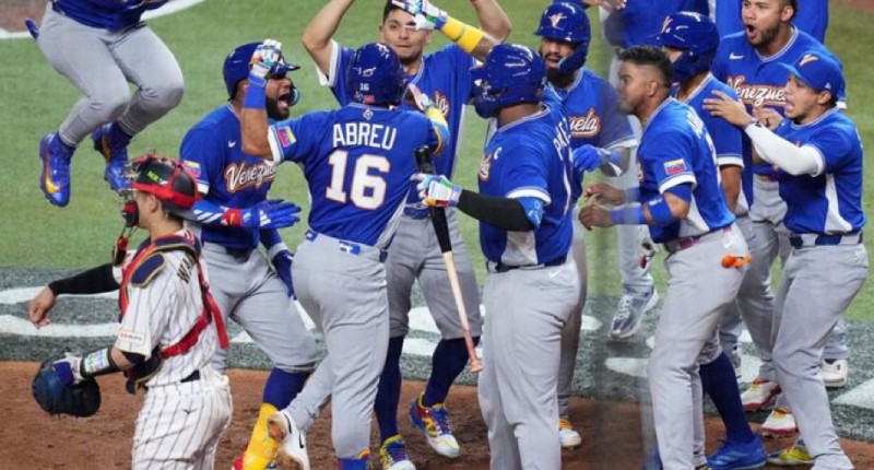 VENEZUELA DERROTA A ITALIA Y AVANZA A LA FINAL DEL CLÁSICO MUNDIAL DE BÉISBOL
