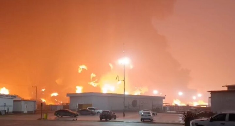 CONFIRMAN CINCO MUERTOS POR EXPLOSIÓN EN BARDA DE DOS BOCAS