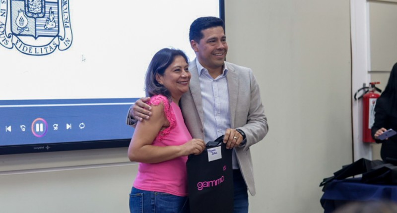 ENTREGA MUNICIPIO DE AGUASCALIENTES Y ASOCIACIÓN GAMMA 60 PRÓTESIS MAMARIAS