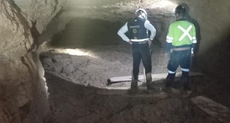 RESCATAN VIVO A PRIMER TRABAJADOR ATRAPADO EN MINA DE EL ROSARIO, SINALOA