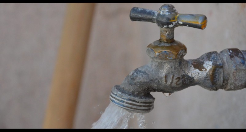 LLAMA MIAA A CUIDAR EL AGUA EN LA CONMEMORACIÓN DEL SÁBADO DE GLORIA