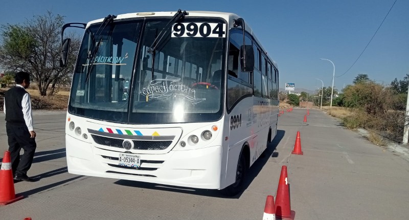 OPERADORES DEL TRANSPORTE PÚBLICO DE AGUASCALIENTES RECIBEN CAPACITACIÓN PERMANENTE
