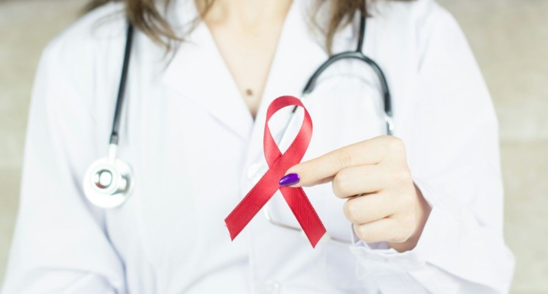 TRASPLANTE DE CÉLULAS MADRE LOGRA LA CURACIÓN DEL VIH