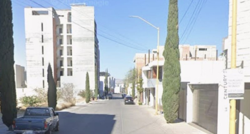 A PLENA LUZ DEL DIA DELINCUENTES ROBAN EN UN DOMICILIO EN VALLE DEL CAMPESTRE EN AGS