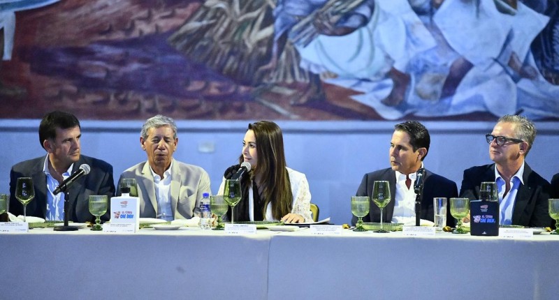  PORCICULTORES DE TODO EL PAÍS SE REÚNEN EN AGUASCALIENTES; TERE JIMÉNEZ REAFIRMA RESPALDO AL SECTOR