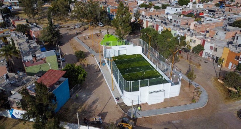 ALCALDE DE AGS, LEO MONTAÑEZ, PROMUEVE EL DEPORTE Y SANA DIVERSIÓN EN SANTA ANITA IV SECCIÓN CON NUEVO PARQUE RECREATIVO