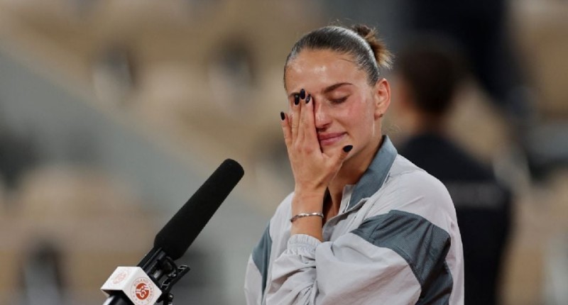 UCRANIANA MARTA KOSTYUK AVANZA A SEMIFINALES DE ROLAND GARROS; SE LO DEDICA A SUS COMPATRIOTAS FALLECIDOS EN LA GUERRA