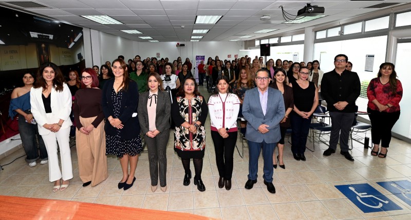 PARTICIPA IEE DE AGS EN SEMINARIO SOBRE PARTICIPACIÓN POLÍTICA DE LAS MUJERES 