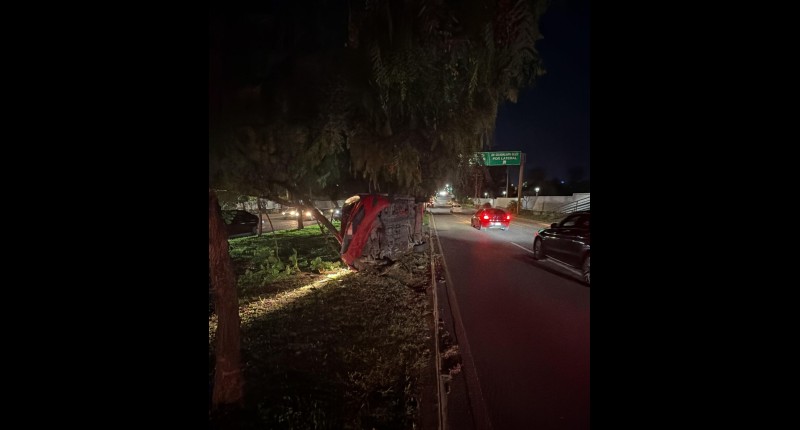 SE REGISTRÓ VOLCADURA SOBRE AVENIDA AGUASCALIENTES
