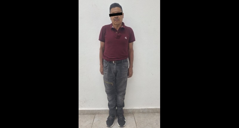 DETIENEN A SUJETO QUE TOMABA FOTOS INAPROPIADAS A MADRES DE FAMILIA Y A NIÑOS DE KINDER EN EL FRACC. SAN PEDRO, EN AGS 