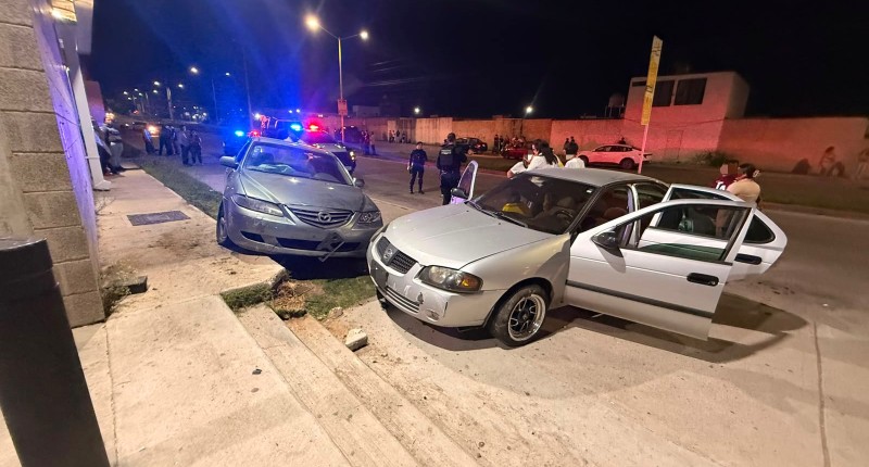 SE REGISTRÓ CHOQUE POR ALCANCE EN HACIENDA SAN MARCOS, EN AGS