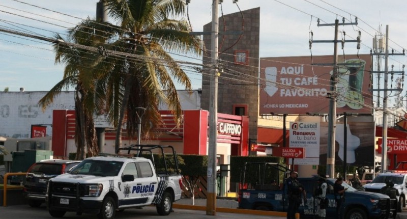 TRASLADAN A 20 REOS DESDE SINALOA A MICHOACÁN; `ESTO REDUCIRÁ RIESGOS´, AFIRMA EL GOBIERNO LOCAL