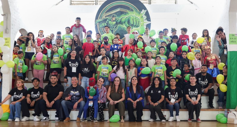 ENCABEZA  ALCALDE DE AGS,  LEO MONTAÑEZ,  CLAUSURA DEL CURSO DE VERANO «MIS VACACIONES EN LA BIBLIOTECA»