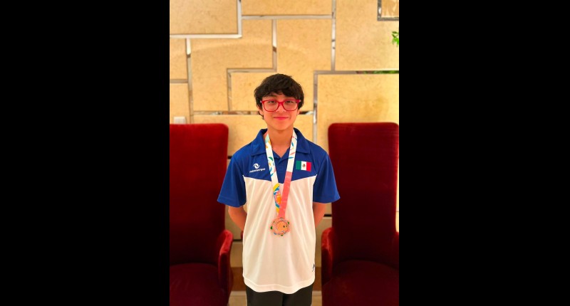 AGUASCALENTENSE CONQUISTA BRONCE PARA MÉXICO EN COMPETENCIA INTERNACIONAL DE NATACIÓN