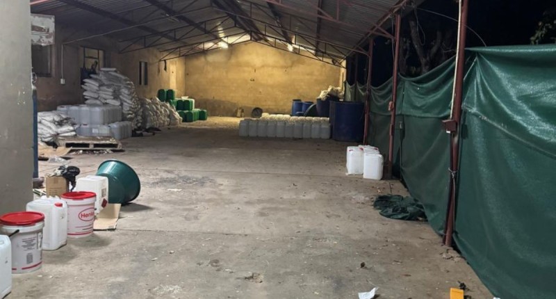 DETIENEN A DOS MEXICANOS EN NARCOLABORATORIO MILLONARIO EN SUDÁFRICA  
