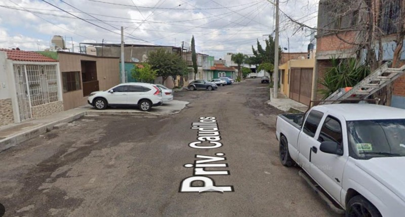 PIDEN PAVIMENTAR PRIVADA CAUDILLOS EN EL MORELOS I, AGS