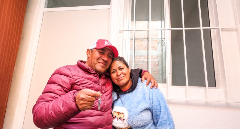 ALCALDE DE AGS, LEO MONTAÑEZ, MEJORA LA CALIDAD DE VIDA DE MILES DE FAMILIAS CON CUARTOS ADICIONALES Y EQUIPAMIENTO PARA VIVIENDAS