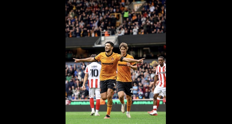 INFALIBLE: RAÚL JIMÉNEZ ANOTA SU SEGUNDO TANTO CON EL WOLVERHAMPTON AL CONVERTIR UN PENALTI EN GOLEADA AL STOKE CITY