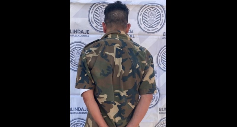 LO DETIENEN EN AGS POR ROBAR FIBRA ÓPTICA, SE DESCUBRE QUE ERA BUSCADO POR OTRO ROBO E INTENTA SOBORNAR A LOS POLICÍAS 
