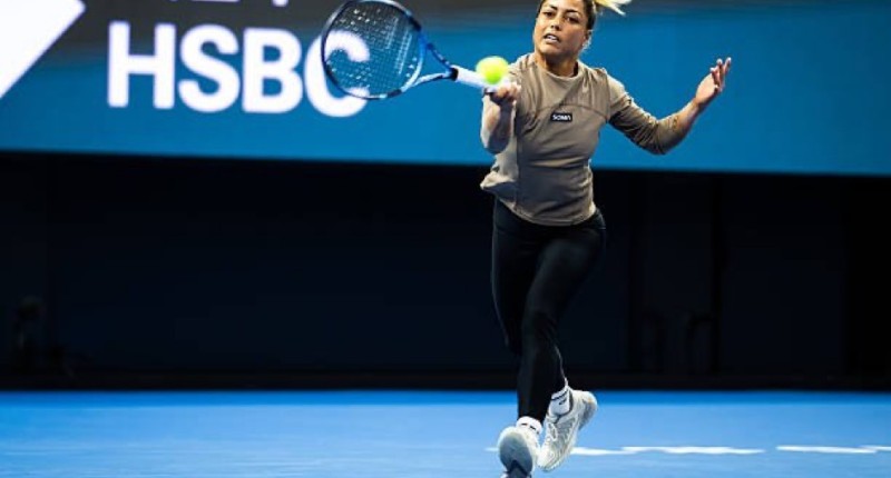 LA MEXICANA RENATA ZARAZÚA SE REGALA UNA VICTORIA EN EL ABIERTO DE CHINA Y UNA CITA CON SABALENKA PARA CELEBRAR SU CUMPLEAÑOS 29