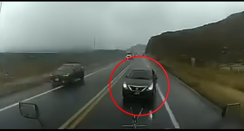 VIDEO | FAMILIA DE NL SUFRE ACCIDENTE EN RAMOS ARIZPE, COAHUILA; PADRE MUERE PRENSADO
