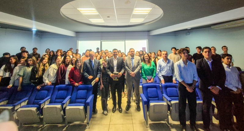 TECNOLOGÍA AL SERVICIO DE LA GENTE: LEO MONTAÑEZ PRESENTA A UNIVERSITARIOS DE LA CUAUHTÉMOC APLICACIONES DE IA EN EL MUNICIPIO DE AGS