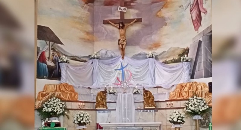 MUERE SACERDOTE EN ECUADOR TRAS CAERLE UNA CRUZ ENCIMA QUE LE GOLPEÓ LA CABEZA DURANTE MISA