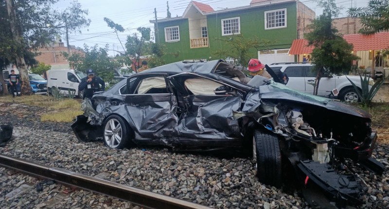 IDENTIFICAN A LOS DOS MENORES FALLECIDOS EN EL TRÁGICO ACCIDENTE FERROVIARIO DE PABELLÓN DE ARTEAGA; MANEJABA LA MAMÁ 